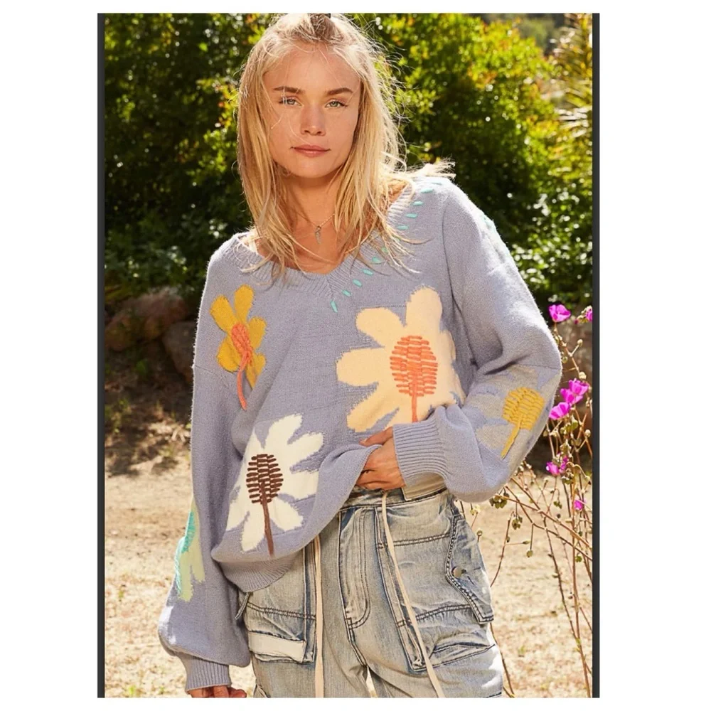 LAST ONE $48 start #258 πPOL Floral Sweater - Picture 7 of 8